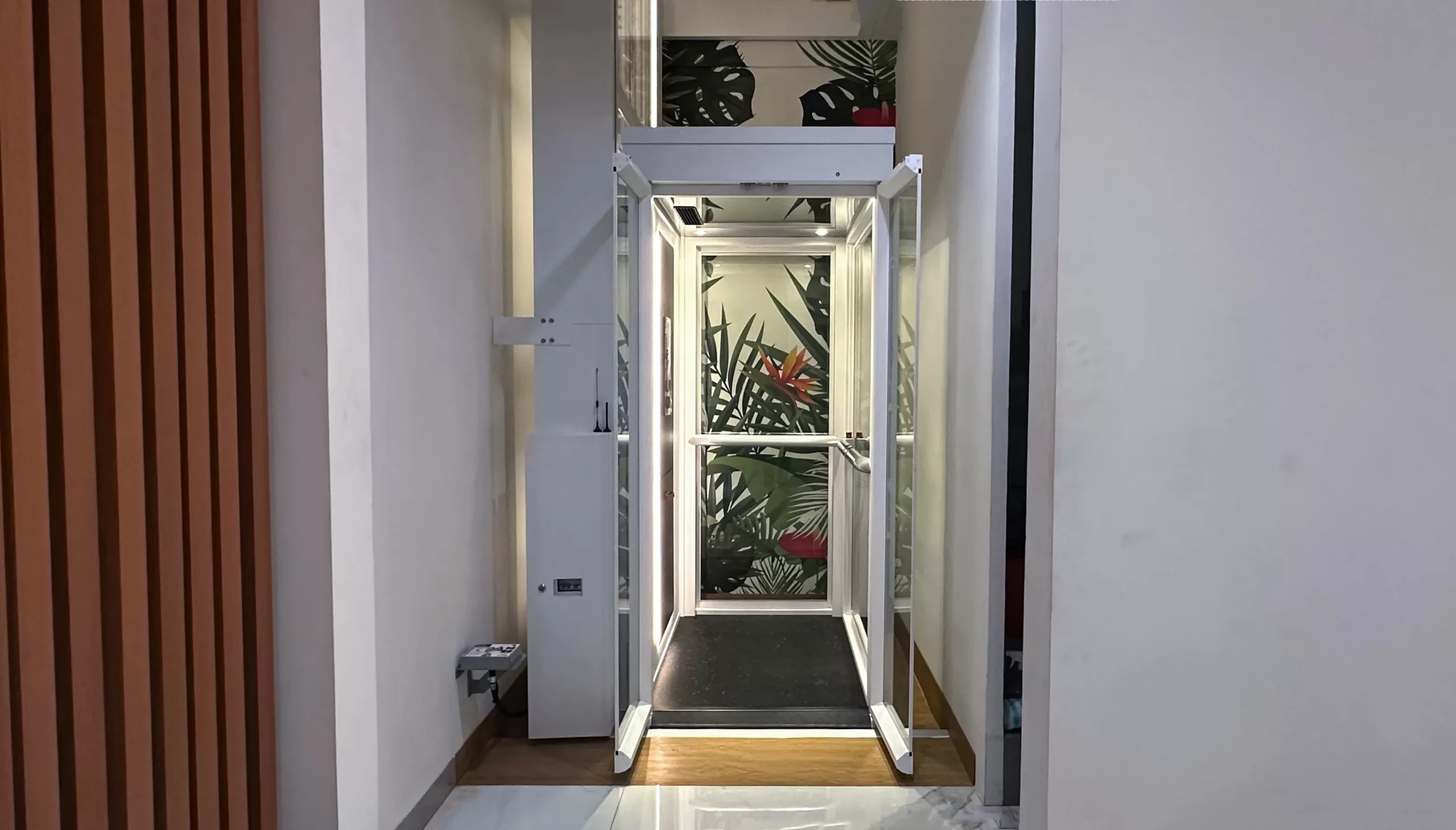 Ascenda XL di Comfy Home, White–Wood Minimalist & Biophilic, Jakarta Barat 7 2 2 scaled