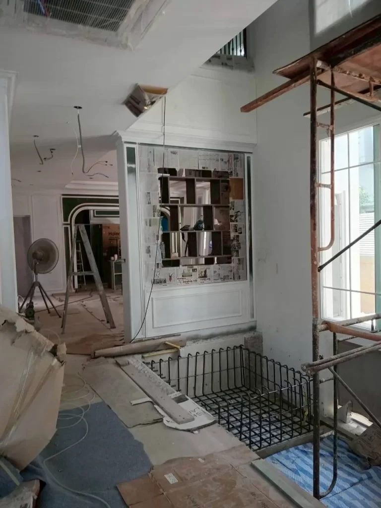 Persiapan struktur lantai untuk pemasangan lift rumah Ascenda pada rumah 2 lantai
